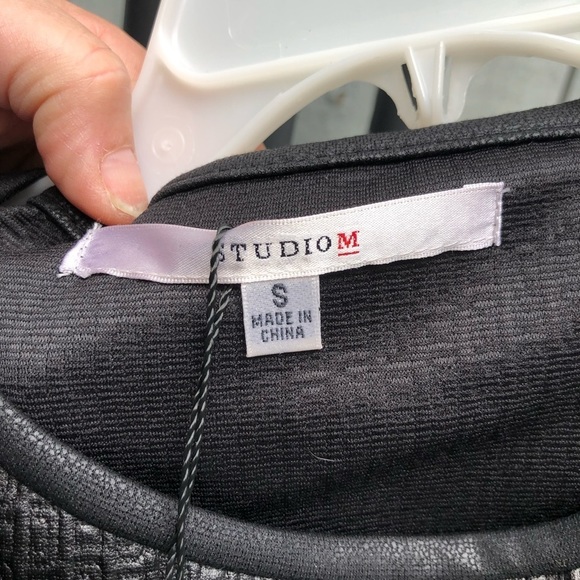 Studio M size medium Black vegan leather sleeveless top dress up or down NWT - Picture 7 of 12